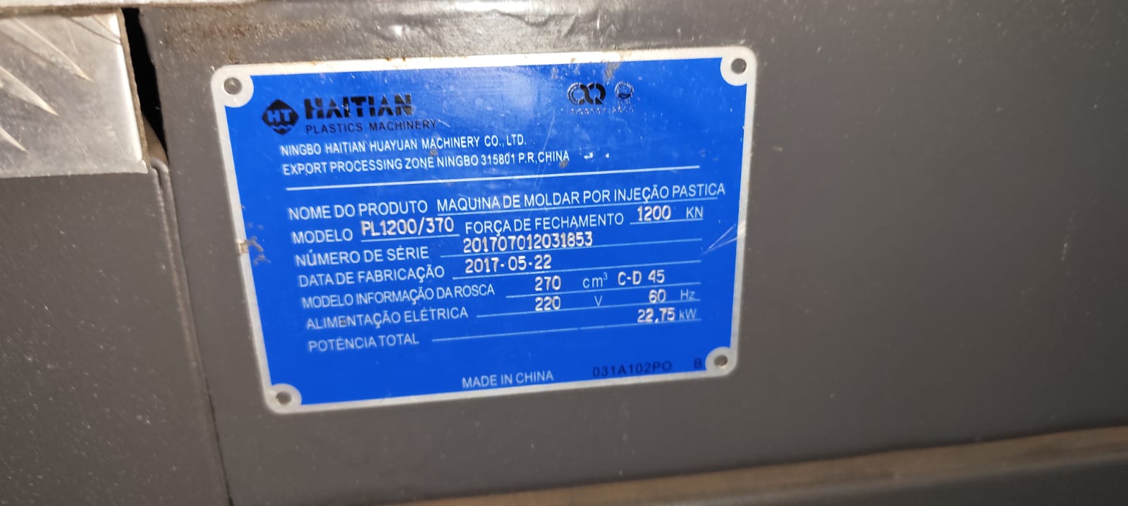 Injetora Haitian PL 120 ton